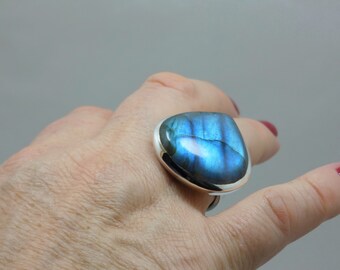 Natural Labradorite 925 Sterling Silver Ring