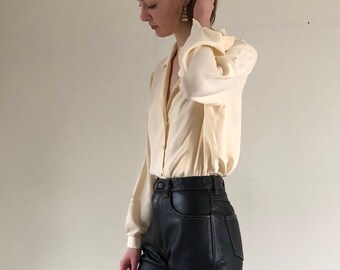 buttercream silk blouse / silk crepe shirt / vintage silk blouse / minimalist blouse | S M L