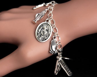 Saint Nicholas Bracelet. Catholic Bracelet. St Nicholas Charm Bracelet. Catholic Jewelry. Religious Jewelry. Handmade Jewelry.