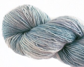 Merino Singles Yarn "Aventurine", Hand-dyed