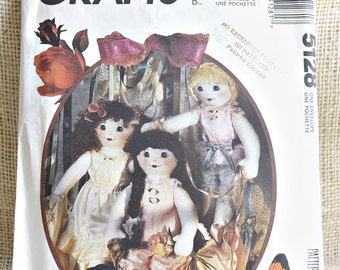 Ruffles Doll, Lingerie and Shoes // McCalls 5128 // Vintage doll Pattern
