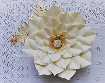 Plumeria flower template. PDF. 3 sizes.