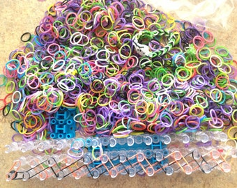 Wonder Loom and rubber bands