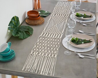 LUXE - Macrame Table Runner / Wedding Table Runner / Christmas Table Runner / Dinner Party