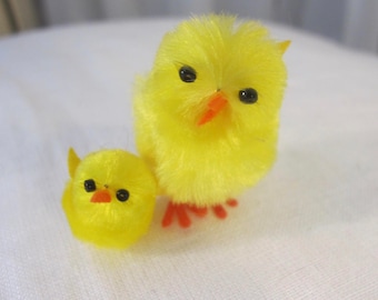 Vintage 90's miniature yellow chenille chicks in 2 sizes 24 total
