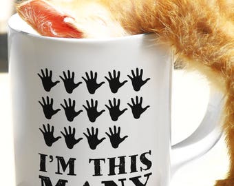 Funny Seventy Years Old Gift, I'm This Many Fingers | Vintage 70th Birthday Anniversary Bday Mug | For Family Who Loves Sarcasm & Irony