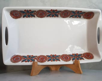 Retro vintage Figgjo Flint "Astrid" pattern serving plate desidgend by Turi Gramstad Oliver at 1960s