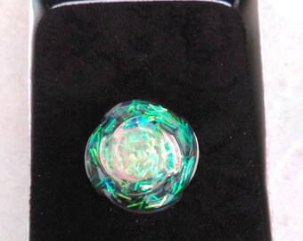 This ring unique molded resin