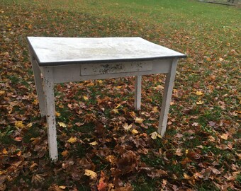 Vintage enamel top table • vintage kitchen table