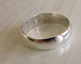 Sterling Silver Band Ring from Mexico Size 5 1/4