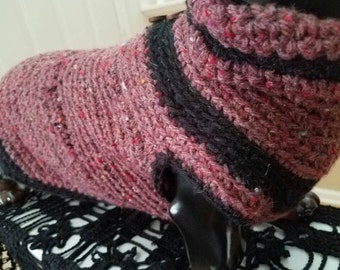 Doxie winter sweater, hand made. Unique design.