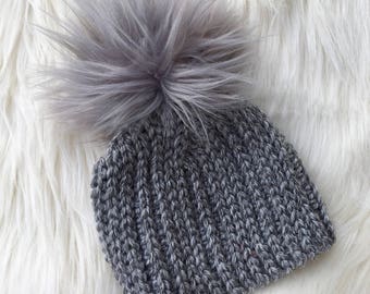 Pom pom hat, Baby pom pom hat, pom pom beanie, winter hat, baby boy hat, baby girl hat, pom pom hat, gift for baby, photo prop, newborn hat