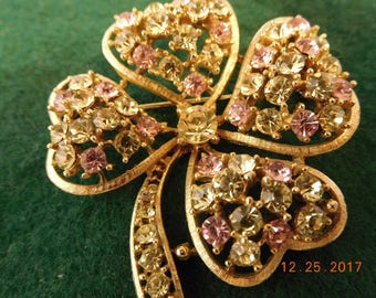 Vintage Lisner Heart Brooch