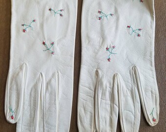 Vintage White Kid Leather Gloves Ladies Retro 1960s Hand Embroidered Rosebuds As Is Size 6.5