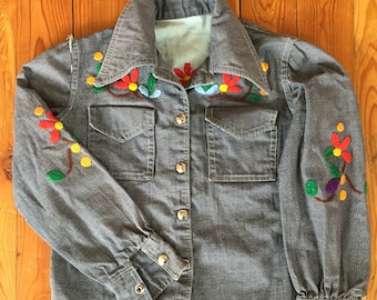 Vintage 1970s Handmade Embroidered Blue Denim Jean Jacket Size 5T