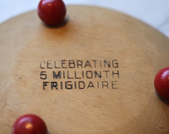 Wood bowl Frigidaire Give Away Premium