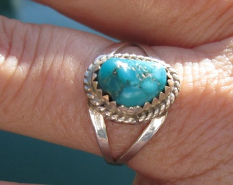 Turquoise and Sterling Silver Ring Size 9
