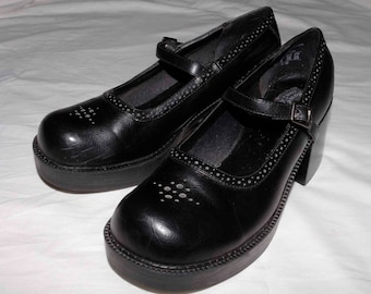 Vintage 1990 sketchers mary jane black platforms size 9 shipping included U.S.A and Cananda
