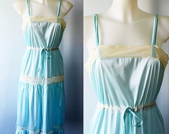 Vintage Nightgown, Vintage Lingerie, 1970s Nightgown, Pale Blue Nightgown, Nightgowns