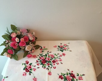 1950’s Wilendur Cotton Rose Pattern Tablecloth