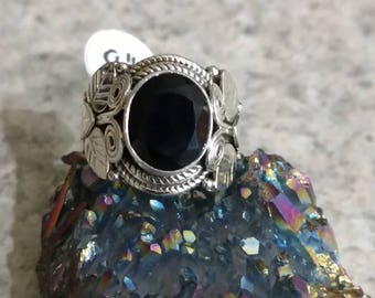 Beautiful Black Onyx Ring Size 8 1/2