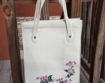 Vintage White Embossed Hand Bag Purse Floral Purse