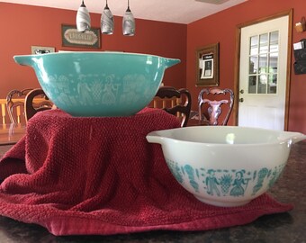 2-pc. Vintage Pyrex Amish Butterprint Cinderella Bowls #441 , 1.5 pt & #442, 1.5 qt.