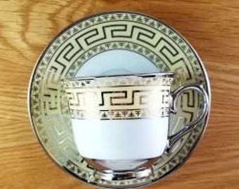 Teacup Wallpocket - Silver Key