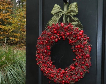 Berry Wreath - Valentine Wreath - Holiday Wreath