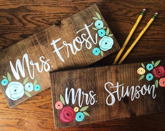 Teacher Name Sign, Custom Name Sign, Teacher Gift, Last Name Sign, painted Wood Sign, Classroom Sign, Classroom Decor, Wood Teacher Sign