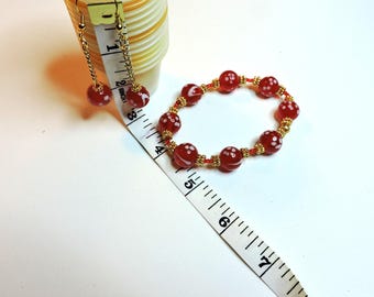 Beaded Bracelet with matching Earrings ... Red, White and Gold ... 12mm Round Glass Beads, Dangle Earrings