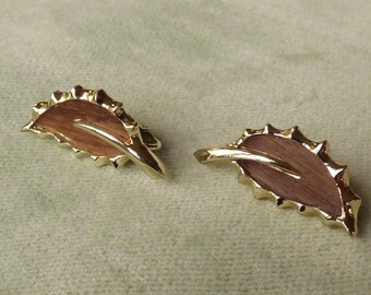 Sarah Coventry 1968 Wood Grain Earrings