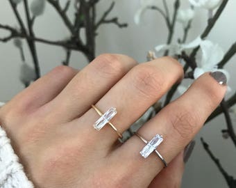 Sterling Silver vertical baguette ring | Gold baguette ring | Pointer finger ring | Stackable rings | Dainty vertical ring |