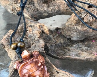 Turtle Totem necklace - Adjustable