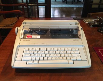 Vintage Typewriter Electric Typewriter Brother Typewriter Correctronic Electronic Typewriter Vintage Office Decor Working Typewriter GX-6750