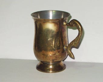 Vintage Brass Mug Tankard Footed Duck Handle Retro 80s Decor Shabby Cottage Farm House Ranch 10173