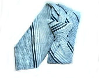 men's clip on tie, Clip tie, Blue clip on necktie, men's tie, Men's tie, 70's tie # T 65
