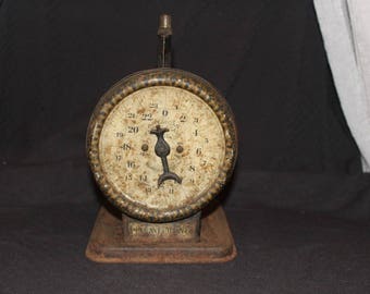 Vintage American Family Rusty Black Metal Scale