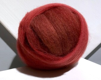 Brick red Wool Roving, Needle Felting, Spinning Fiber, oxblood wool roving, Christmas chimney red, brick, brown red roving, Saori weaving