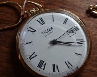 Vintage 1960s Sekonda stem winding pocket / pendant watch, on necklace