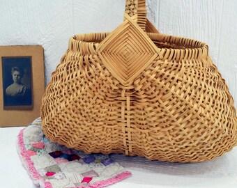 Vintage Buttocks Basket - butt basket - Country Egg Basket - farmhouse decor