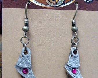 Steampunk Jewelry - Precious Time - Steampunk Earrings - Repurposed art