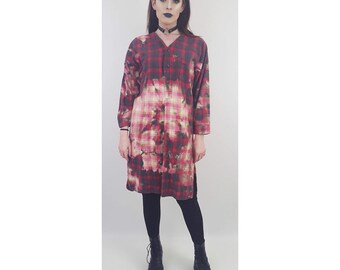90's Tie Dye Bleach Flannel Dress - Bleached Plaid Flannel Baggy Shirt - Large Tiedye Tartan Button Up Top - Long Sleeve Grunge Midi Dress
