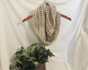 Crochet Infinity Scarf (Neutral)