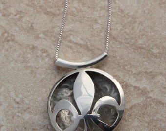 Sterling Silver Fleur de Lis Pillow Pendant