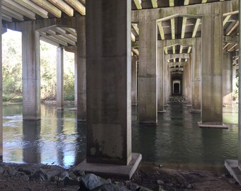 UNDER THE BRIDGE Photography