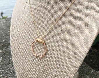 Gold Guitar String Circle Pendant Necklace, Guitar String Jewelry, Minimalist Necklace, Gold Chain Necklace, Gift for Her, Birthday Gift