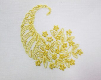 SALE Madeira Guest Towel Embroidered Bed and Bath Towel Yellow Cornucopia Thanksgiving Fall Embroidery Bathroom Decor Vintage Linens