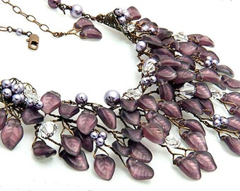 Amethyst Purple Statement Necklace, Purple Bib Necklace, Purple Wedding Necklace, Bridal Accessories, Nature Jewelry, Leaf Jewelry