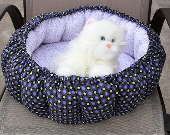 Cat bed, indoor cat bed, round cat bed, fabric pet bed, purple cat bed, washable pet bed, pet bedding, stuffed pet bed, pet bed